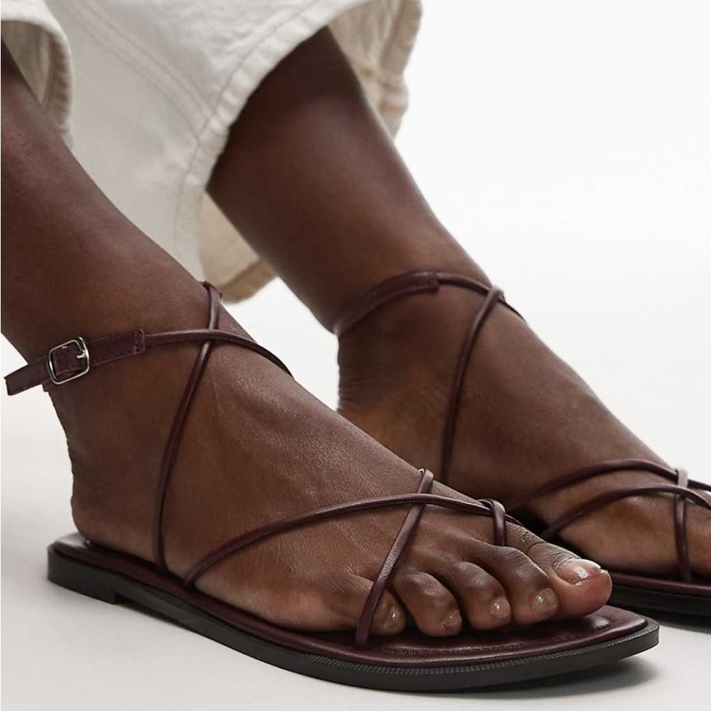 Topshop Strappy Sandals in Burgundy